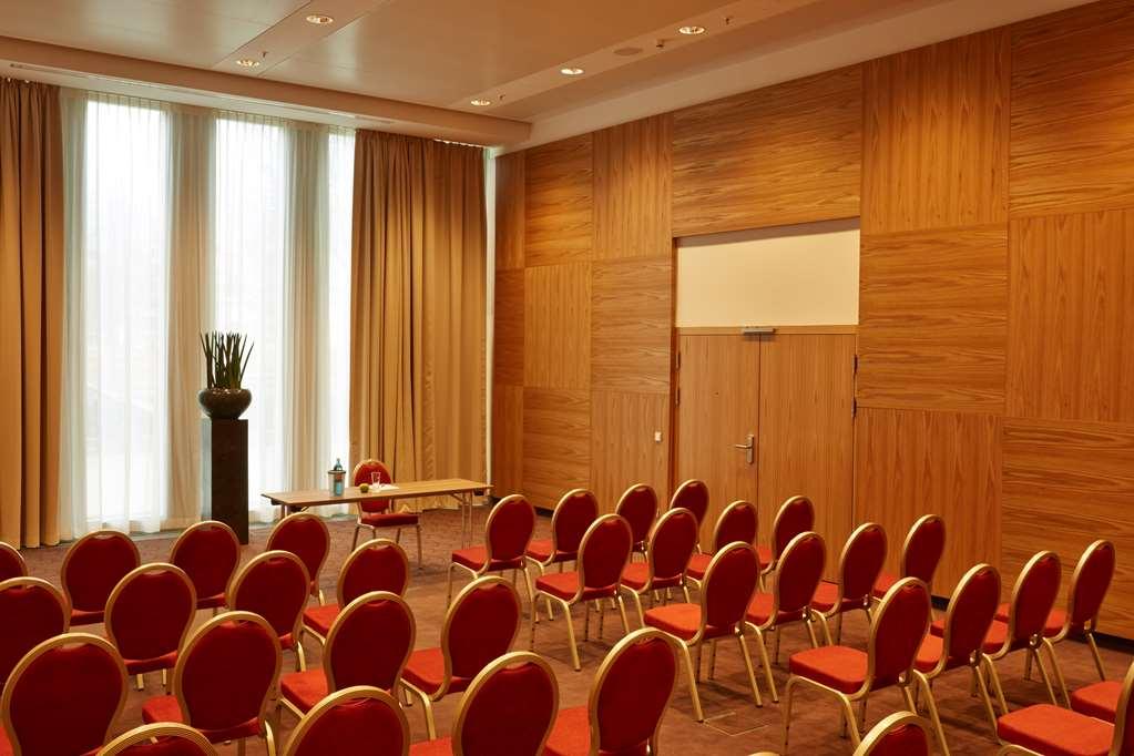 H4 Messe Hotel