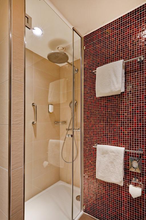Hotel H4 Messe 4*